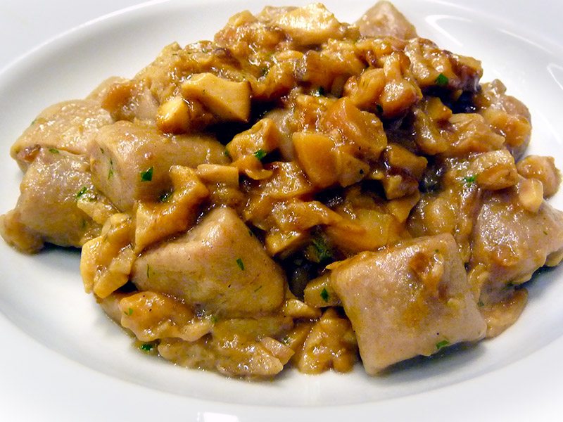 Corso Cucina Gnocchi di Farina di Castagne e Ricotta con Funghi Porcini