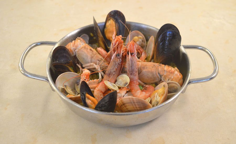 DSC_0942 Paella spagnola rivisitata ai frutti di mare, piatto d’esame di Darwin Antonio Jama Zambrano